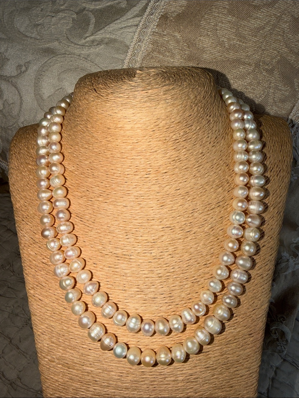 Classic Freshwater Pearl Strand Necklace opera length- Ivory gorgeous quality - Picture 3 of 16